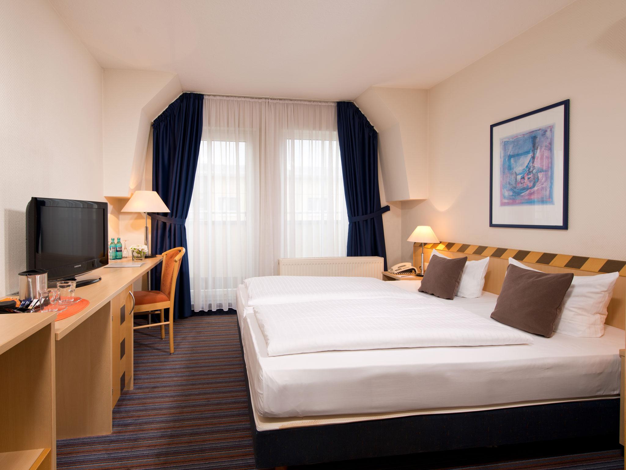 Achat Hotel Dresden Elbufer المظهر الخارجي الصورة