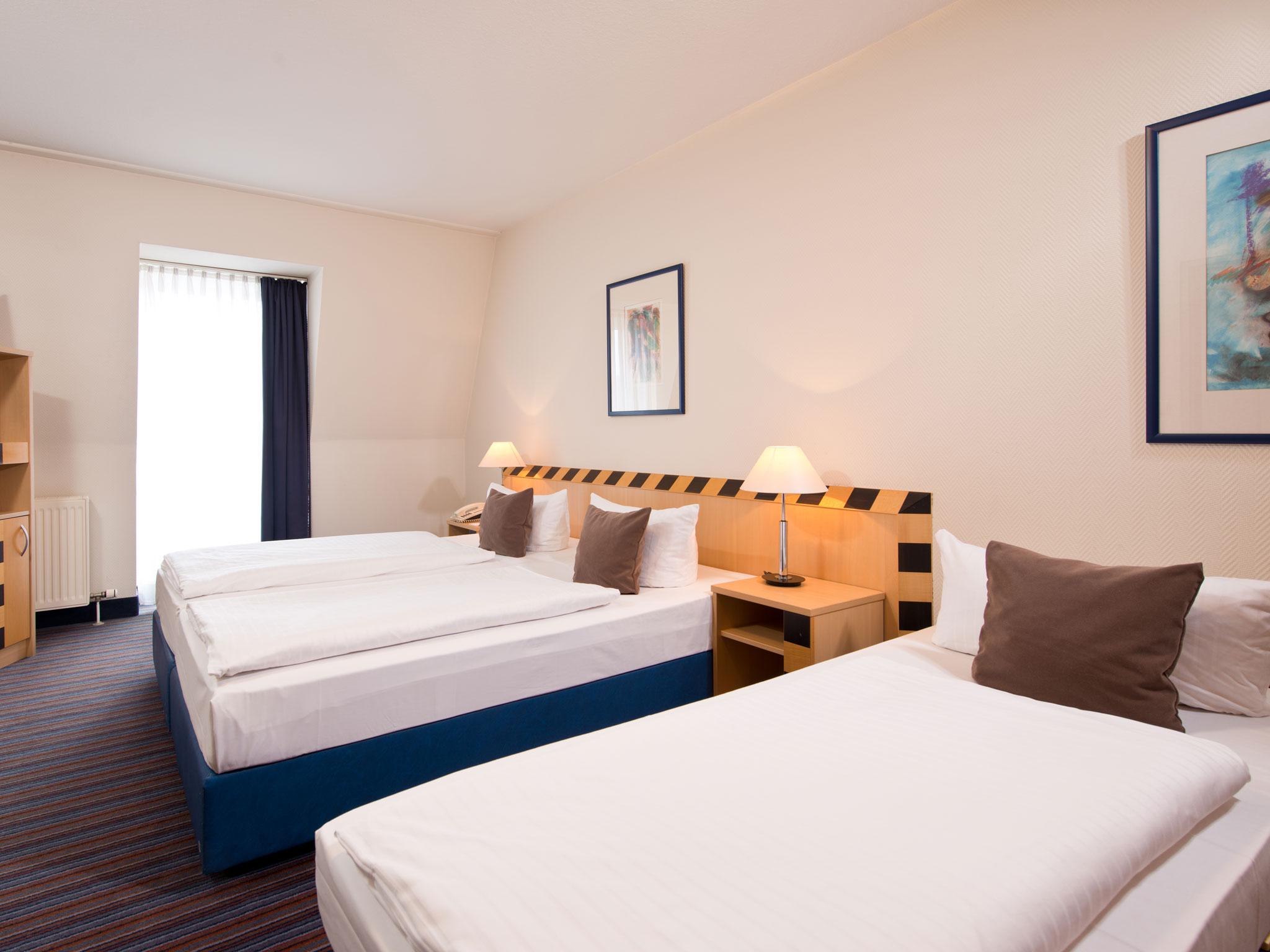 Achat Hotel Dresden Elbufer المظهر الخارجي الصورة